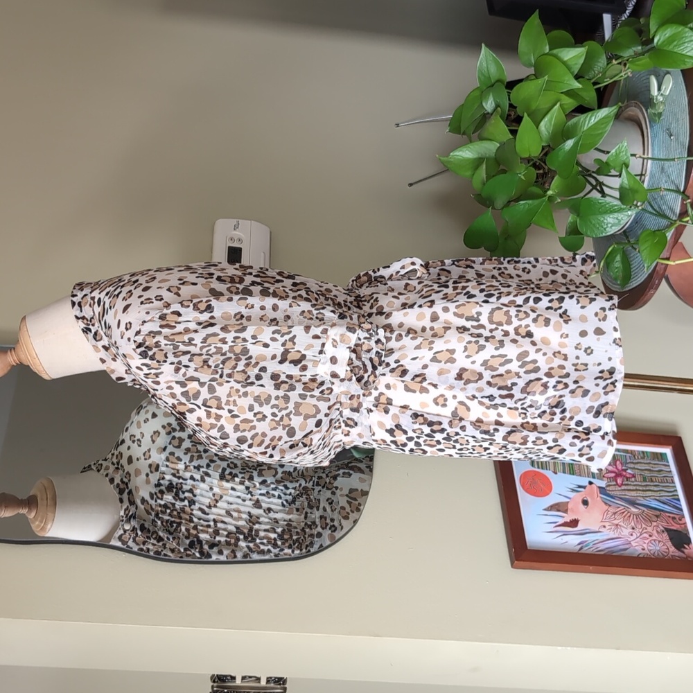 Apt. 9 Leopard Print Pleated Surplice Blouse 1X GUC - Picture 9 of 12